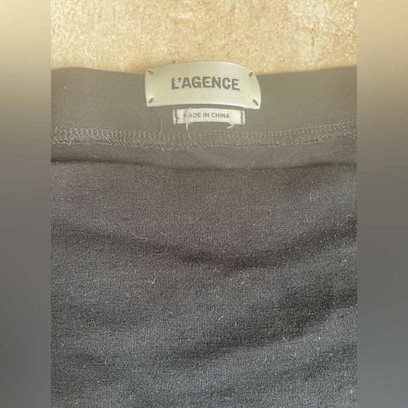 L'AGENCE Size L Womens Revolve Cynthia Off The Shoulder Top In Noir Black - Picture 2 of 7